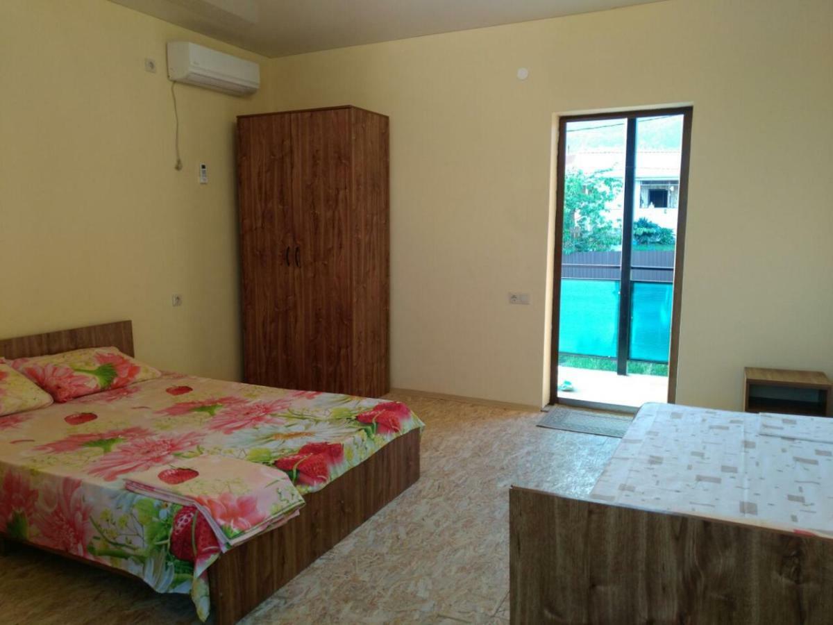 Guest House Nika New Athos Bagian luar foto